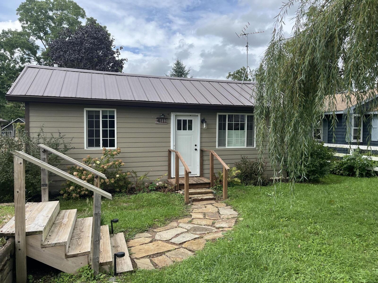 Property Photo:  4111 Locust St  WI 53115 
