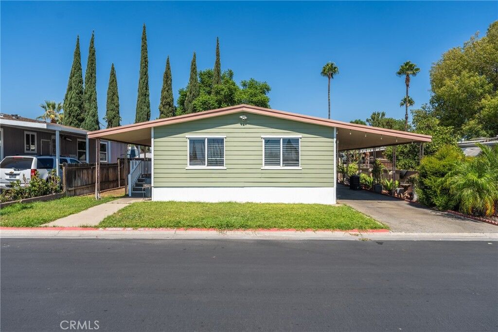 Property Photo:  1025 S Riverside Avenue 121  CA 92376 
