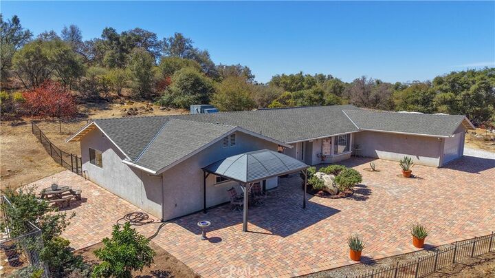 Property Photo:  46514 Longview Lane W  CA 93614 