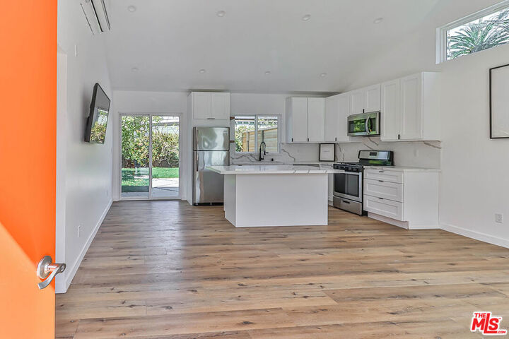 Property Photo:  11801 Albers  CA 91607 
