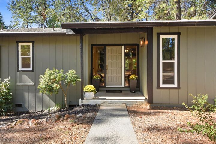 Property Photo: 11810 Hanley Drive CA 95949