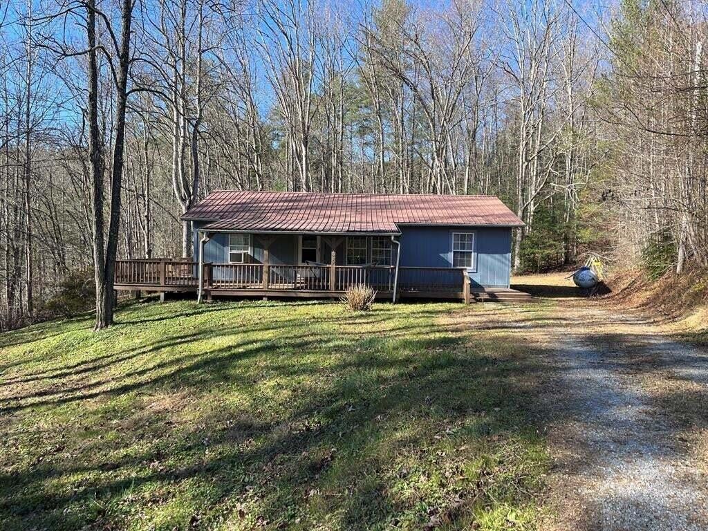 Property Photo:  4583 Haire Road  TN 37753 
