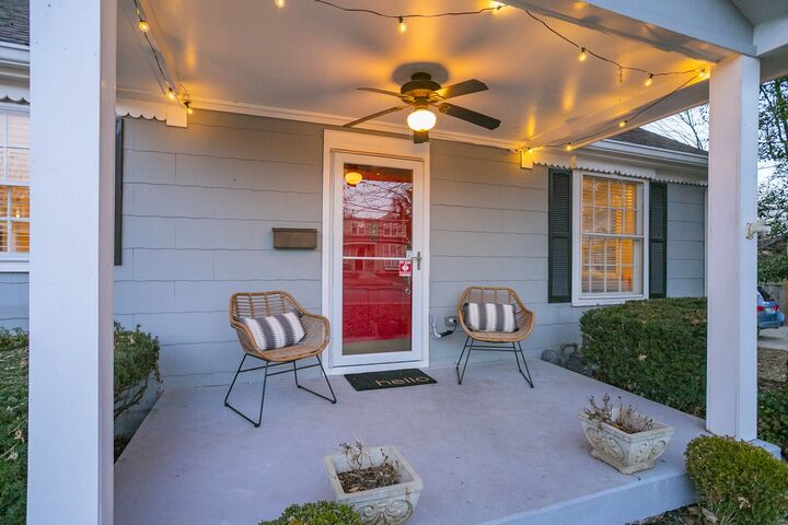 Property Photo: 207 Chapel Ave TN 37206