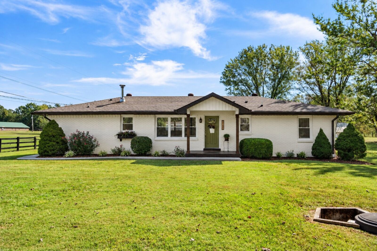 Property Photo:  1101 Ccc Rd  TN 37055 