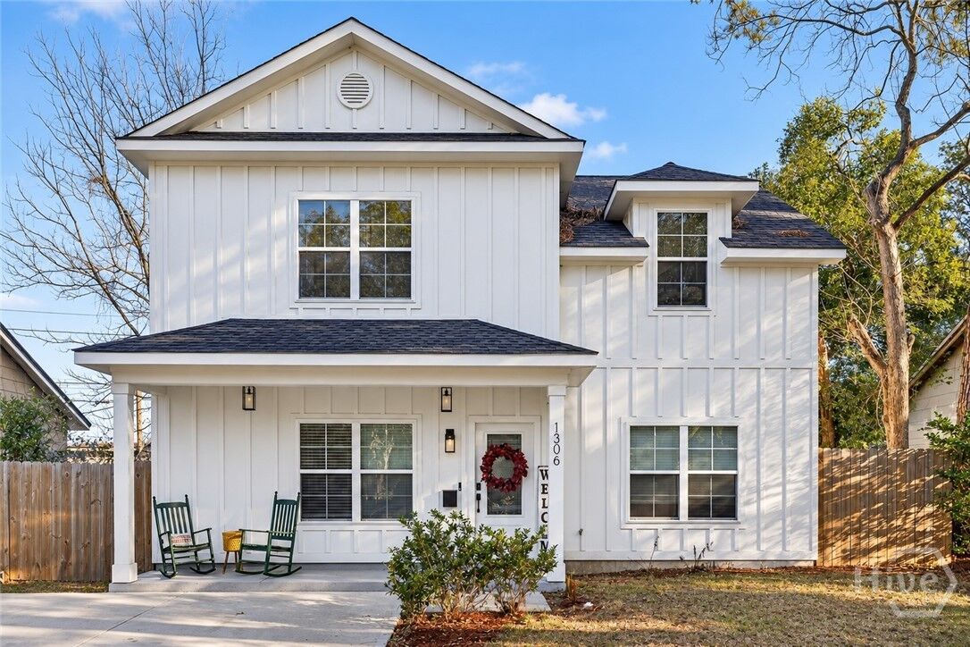 Property Photo: 1306 E Waldburg Street GA 31404