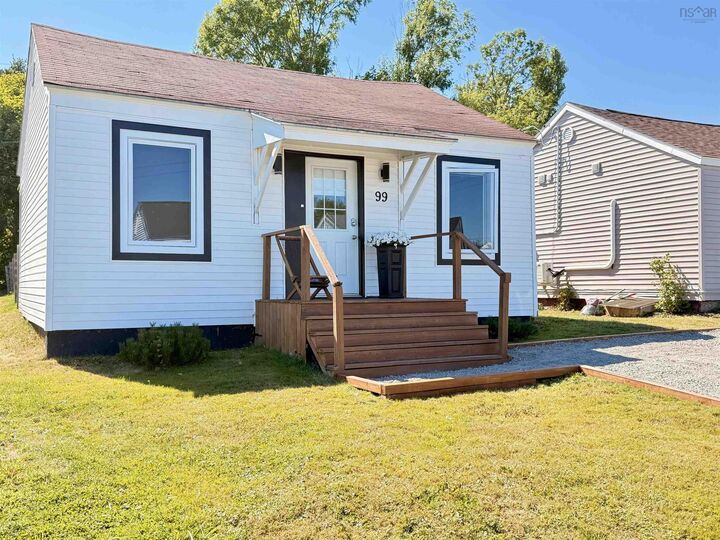 Property Photo: 99 Cedar Street NS B0K 1H0