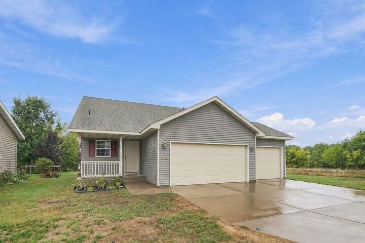 Property Photo: 4005 21st Avenue S MN 56301