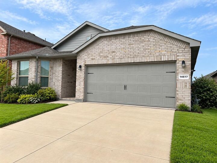Property Photo: 14617 Caelum Drive TX 76052
