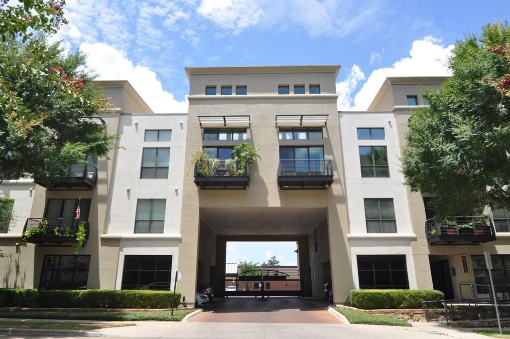 Property Photo: 4605 Cedar Springs Road 224 TX 75219