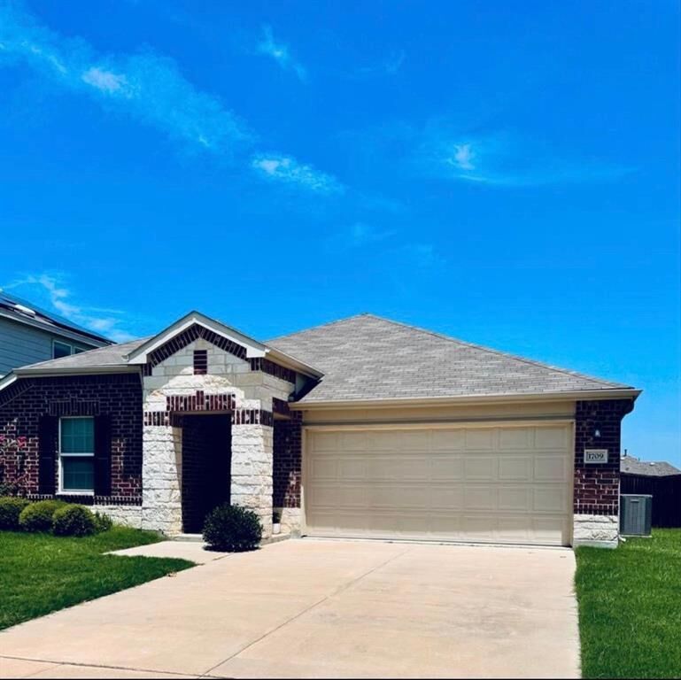 Property Photo:  1709 Trace Drive  TX 76227 