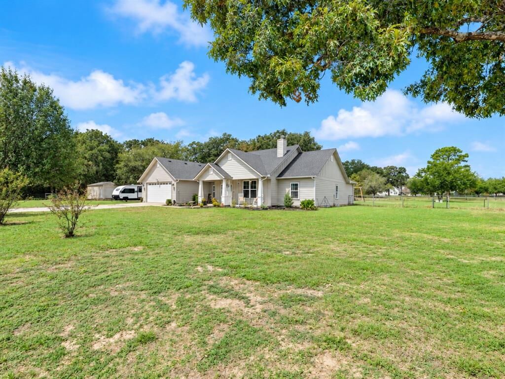 Property Photo: 2550 Vz County Road 2511 TX 75103