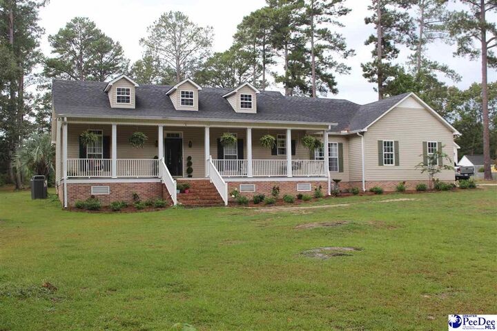 Property Photo:  924 Hillcrest Road  SC 29550 