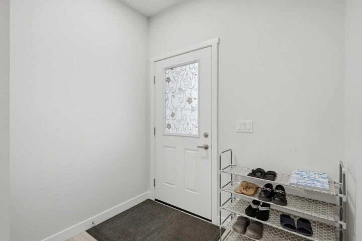 Property Photo:  107 Corner Meadows Square NE  AB T3N 2N1 