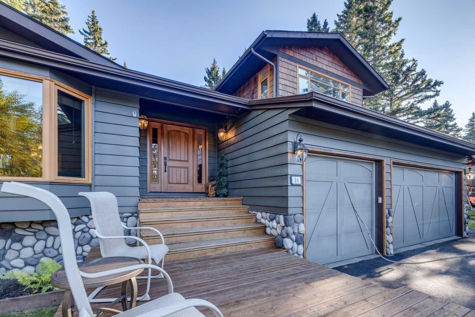 Property Photo:  58 Wolf Drive  AB T3Z 1A3 