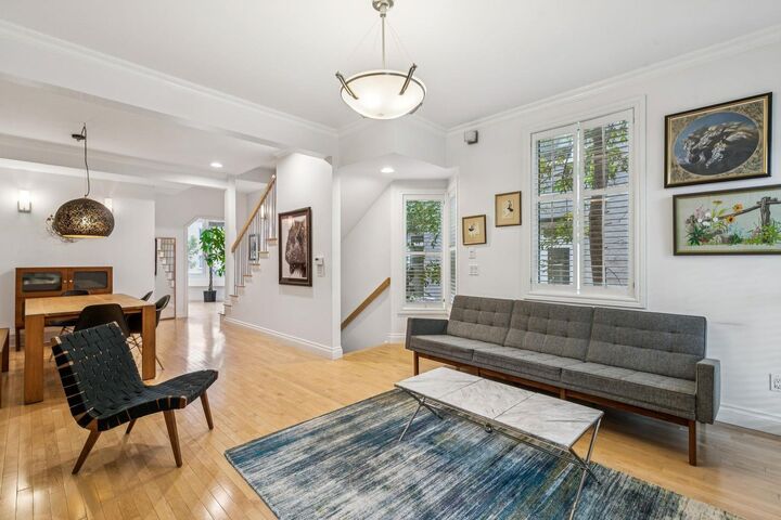 Property Photo: 1423 10 Street SW AB T2R 1E7