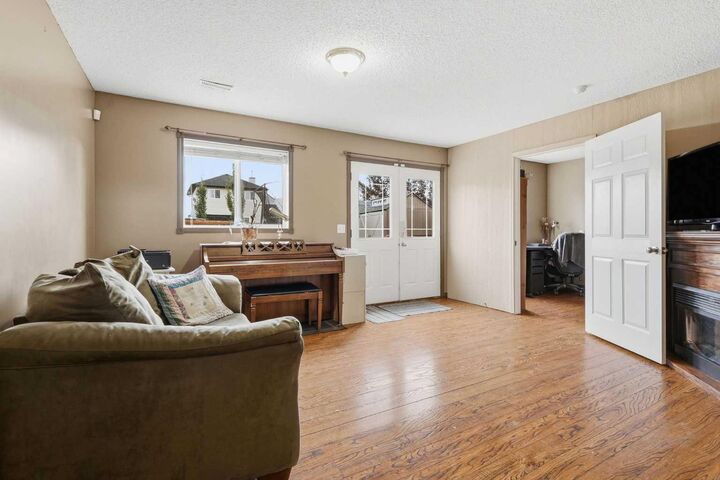 Property Photo: 58 Cimarron Meadows Road AB T1S 1T6