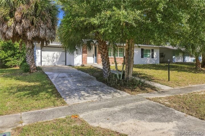 Property Photo:  9490 N Elliot Way  FL 34434 