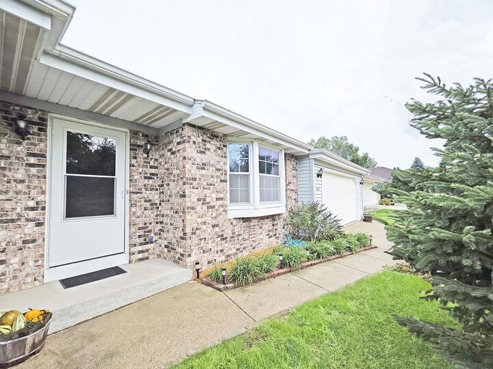 Property Photo: 4211 Wilshire Lane WI 53546