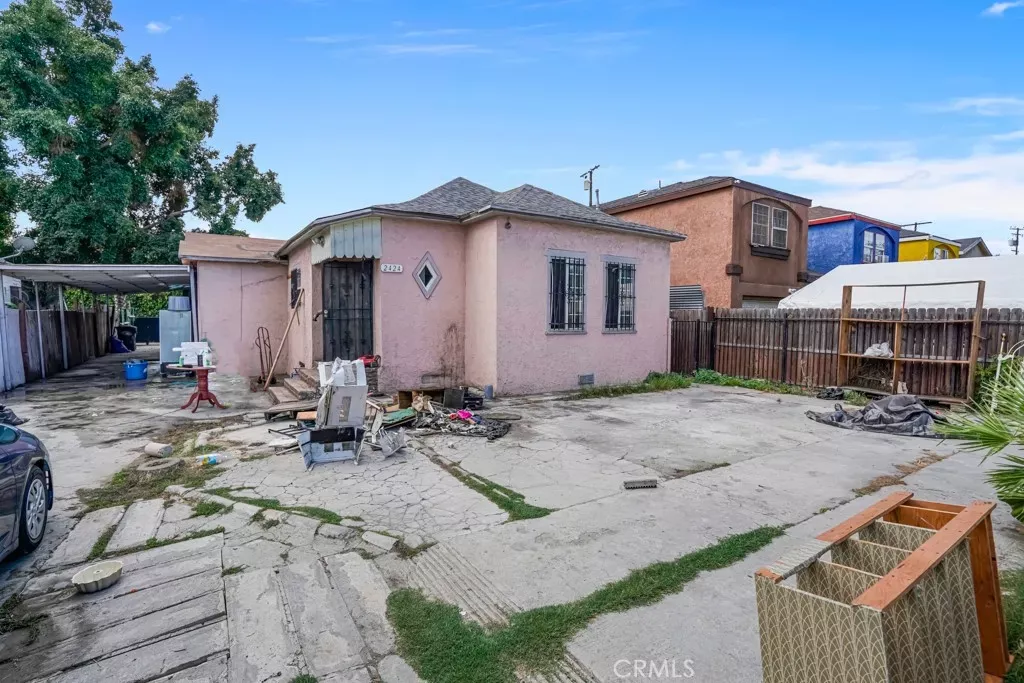 Property Photo:  2424 E 115th  CA 90059 