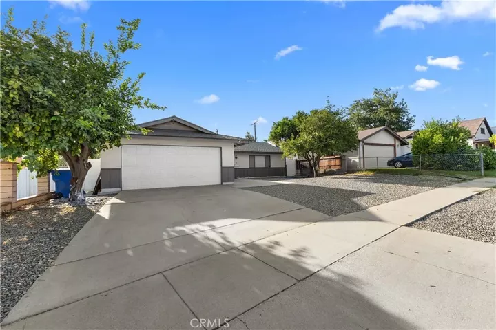 Property Photo:  1512 Cole  CA 92346 