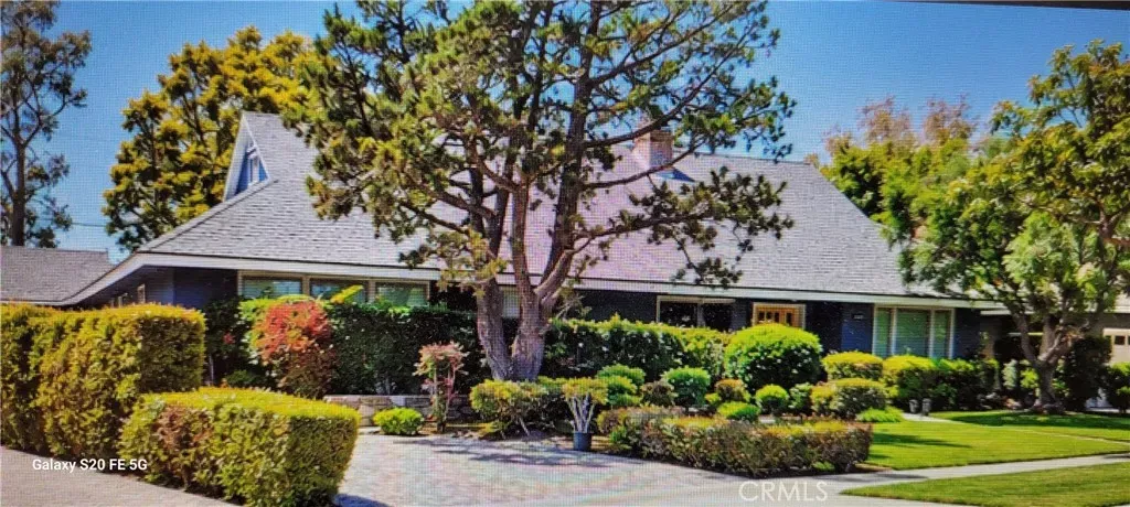 Property Photo:  4140 Country Club Drive  CA 90712 