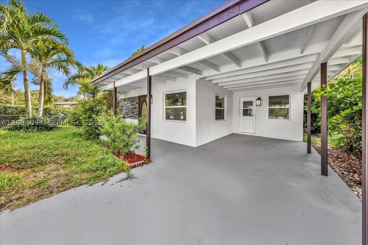 Property Photo: 535 NW 23rd Ave 535 FL 33311