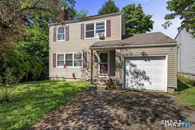 Property Photo:  19 Kent Court  CT 06457 