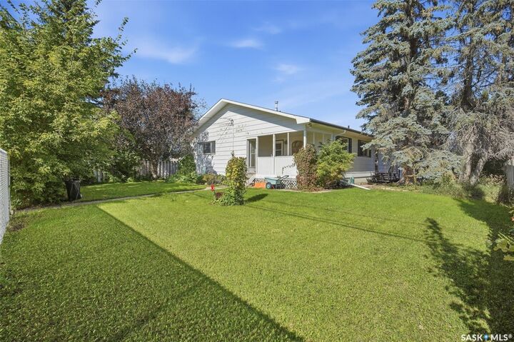 Property Photo: 314 4th Street S SK S0K 2T0