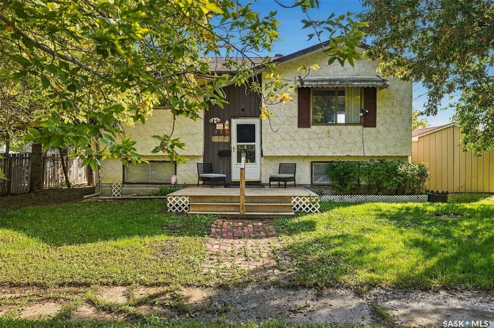 Property Photo: 315 Lewis Street SK S0G 3W0