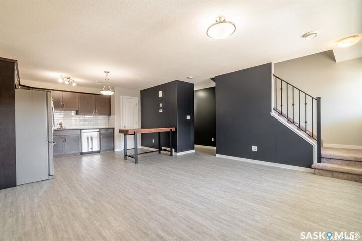 Property Photo: 1210 Empress Street 113 SK S4T 1G7