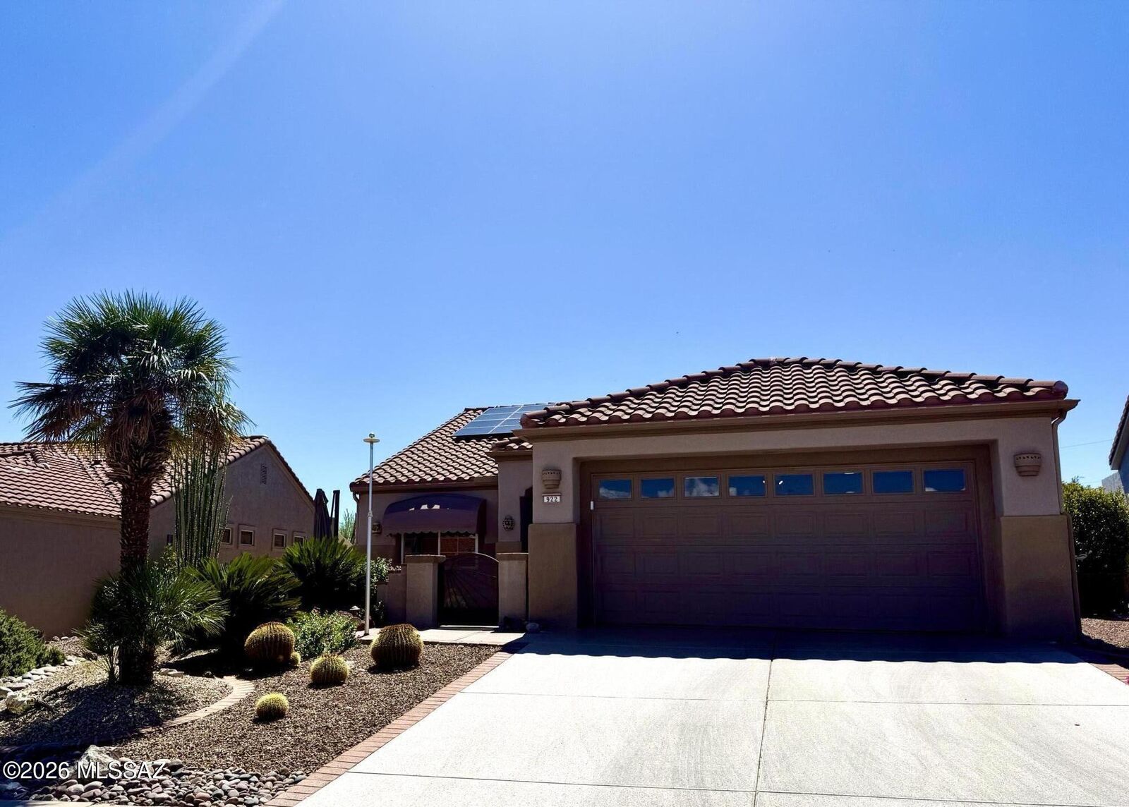 Property Photo:  922 E Welton Drive  AZ 85755 