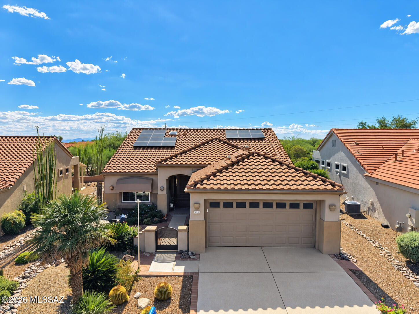 Property Photo:  922 E Welton Drive  AZ 85755 