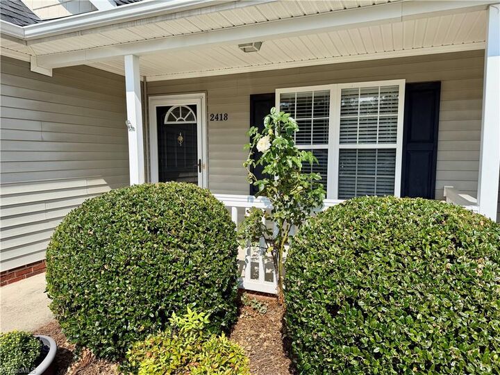 Property Photo:  2418 Wynbrook Square Court  NC 27103 