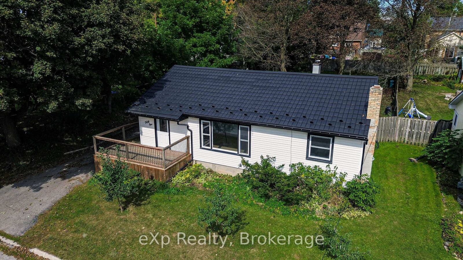 Property Photo:  51 Wilson Street  ON N0G 1Z0 