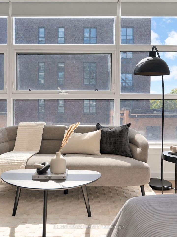 Property Photo: 10 Willison Square 202 ON M5T 0A8