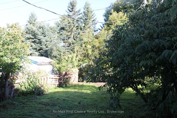 Property Photo:  195 Limbrick Street  ON P7C 4S6 
