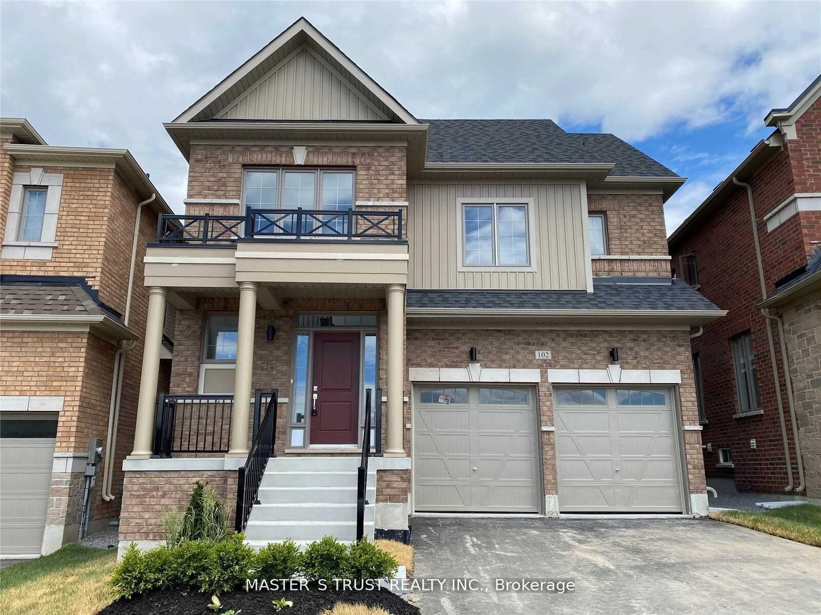 Property Photo:  102 Frank Kelly Drive  ON L9N 0V3 