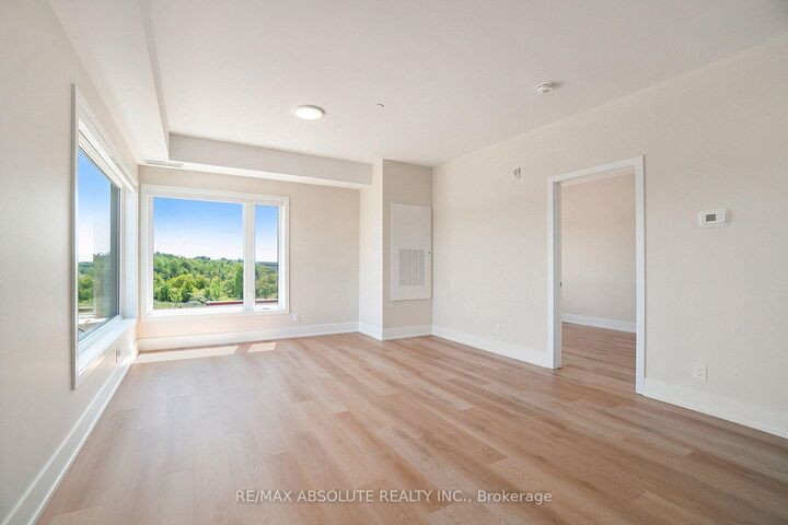 Property Photo:  12B Thomas Street S 402  ON K7S 2J1 