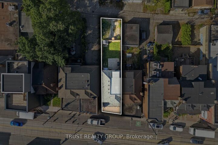 Property Photo:  2279 Dundas Street W Main &Amp Basement  ON M6R 1X6 
