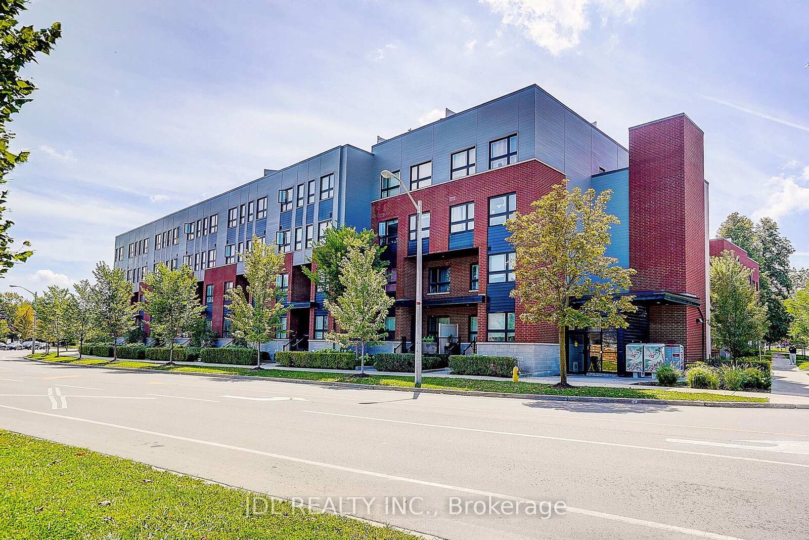 Property Photo:  2100 Bridletowne Circle 316  ON M1W 0A6 