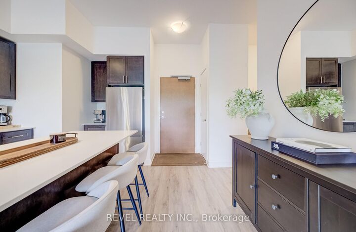 Property Photo: 320 Plains Road E 614 ON L7T 0C1
