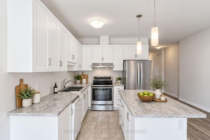 Property Photo: 186 Louise Street ON L3B 1S9