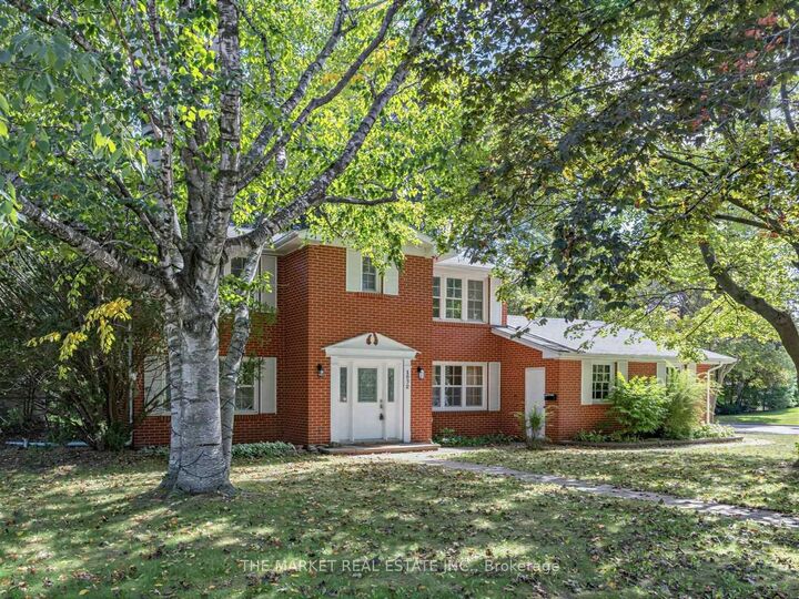 Property Photo:  1572 Atrium Court  ON L5H 2B8 