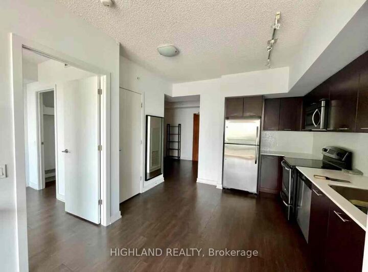 Property Photo:  2200 Lake Shore Boulevard W 4102  ON M8V 1A4 