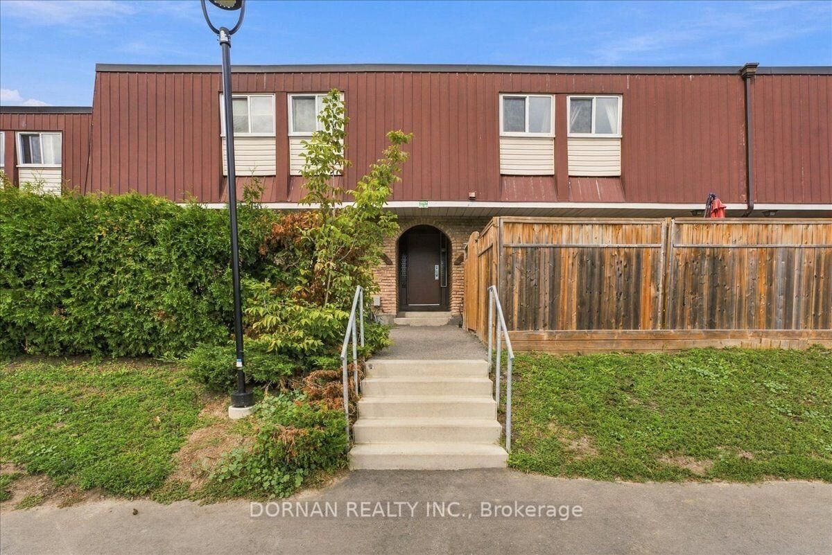 Property Photo:  1333 Mary Street N 39  ON L1G 6Z3 