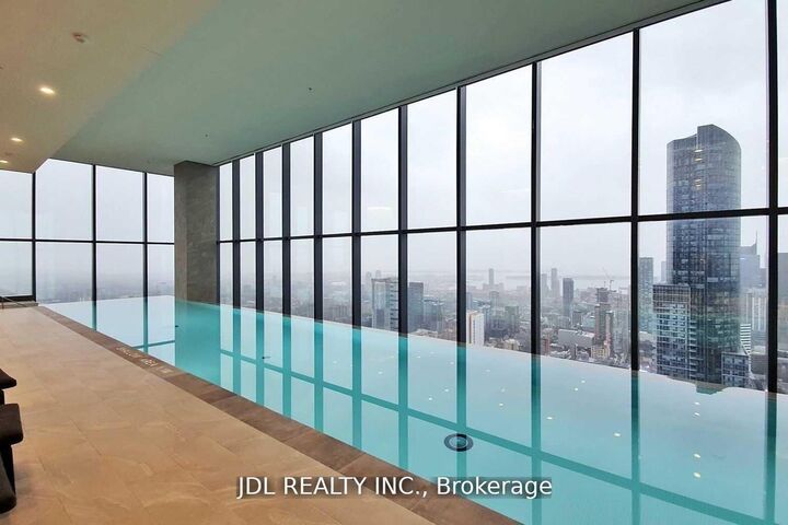 Property Photo:  7 Grenville Street 1007  ON M4Y 1A1 