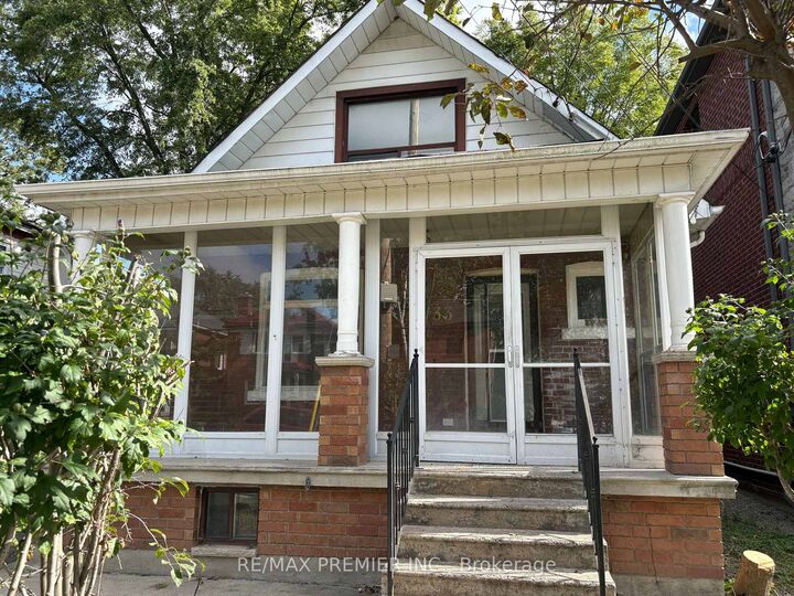 Property Photo:  33 Royal York Road  ON M8V 2T3 