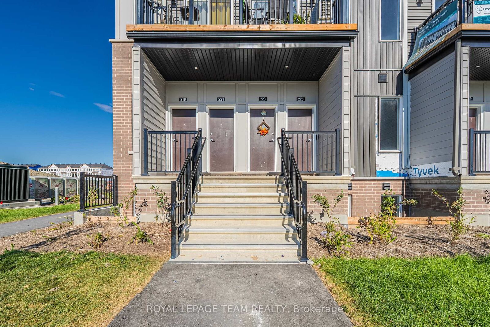 Property Photo: 805 Utopie Private ON K1W 0Y3