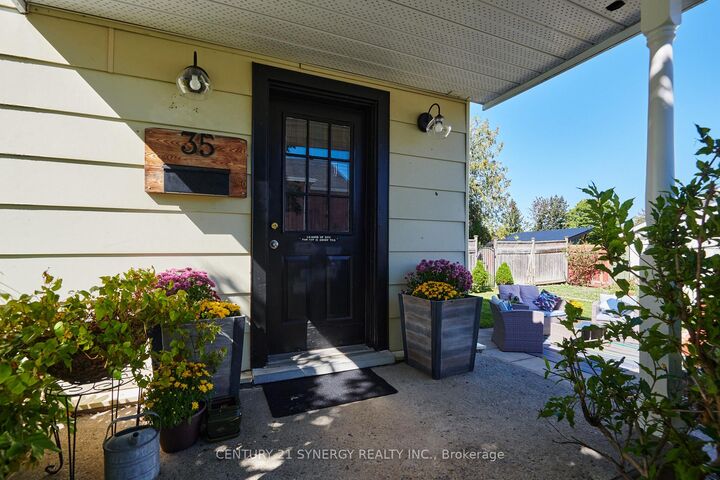 Property Photo:  35 Norma Street S  ON K7S 3B2 