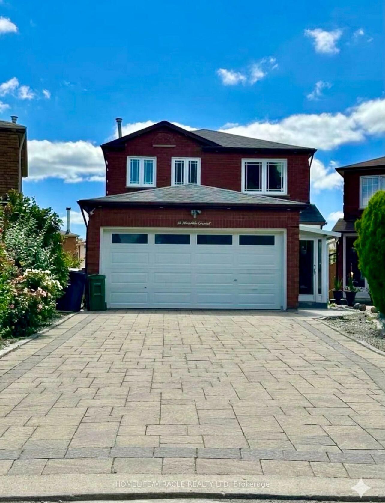 Property Photo:  32 Marsdale Crescent  ON M1X 1G7 
